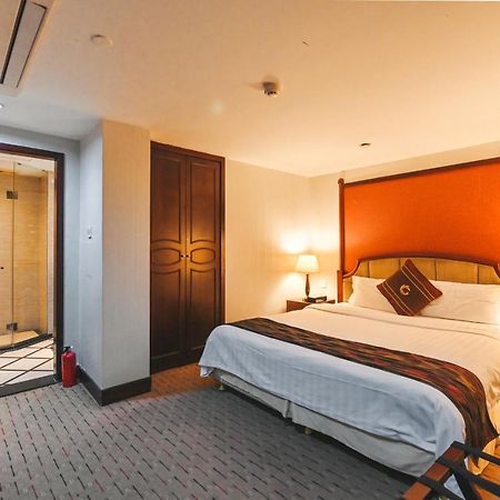Royal Plaza Hotel Гуанчжоу Екстер'єр фото