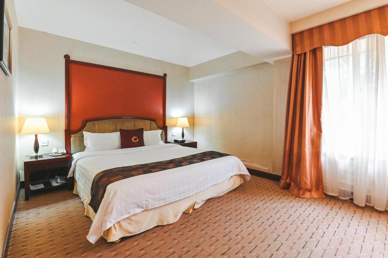Royal Plaza Hotel Гуанчжоу Екстер'єр фото